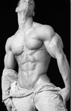 156114_144283128956359_100001240186267_247771_2024581_n