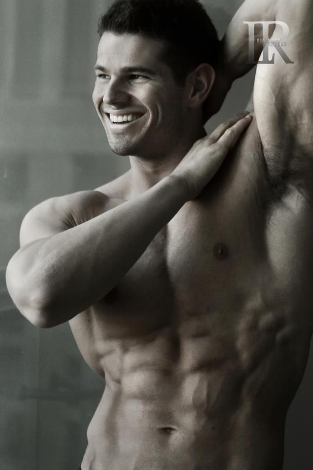 535798_368774316538294_1278988960_n (2)